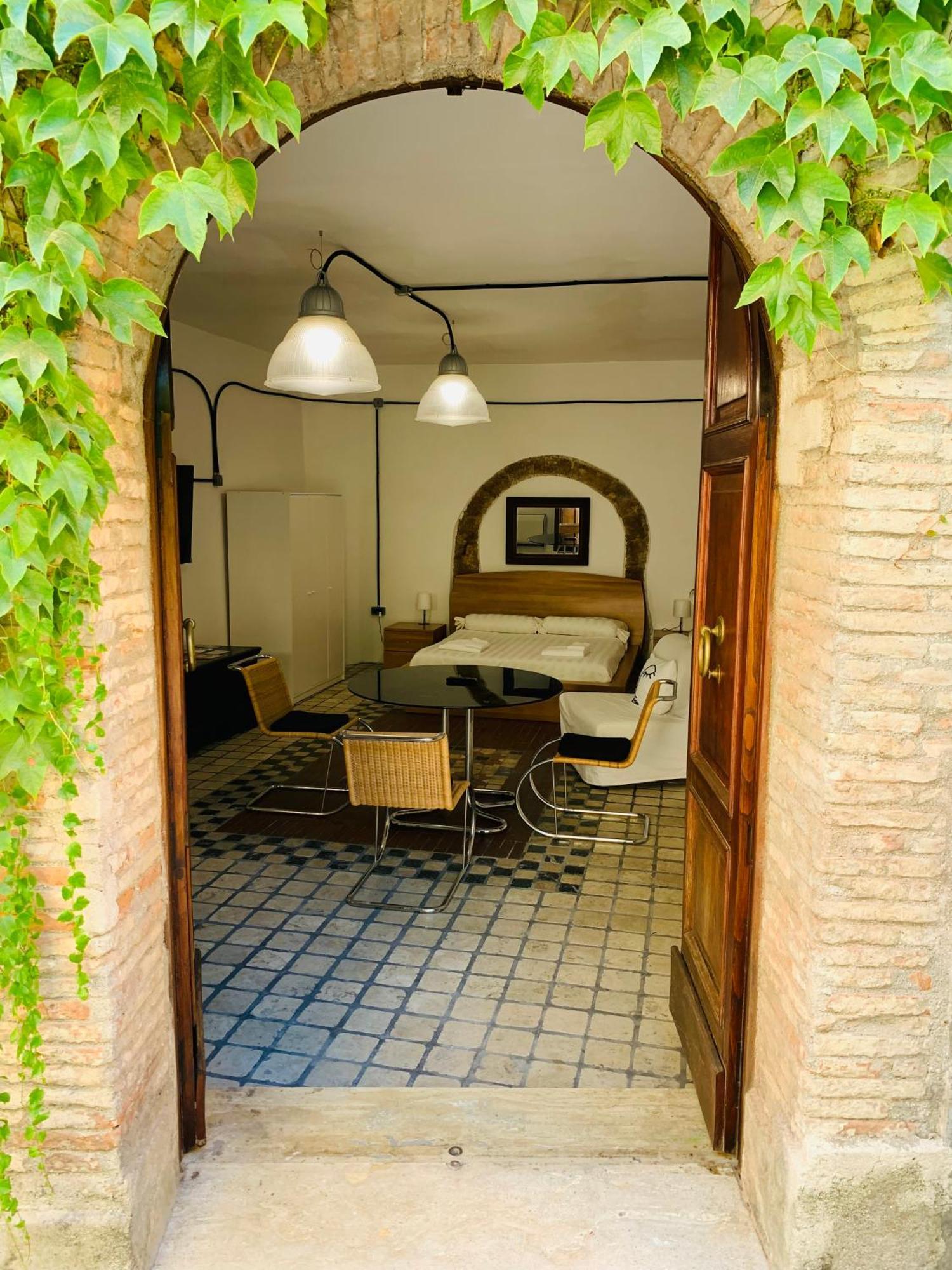 Porta Conca Apartments Риети Экстерьер фото